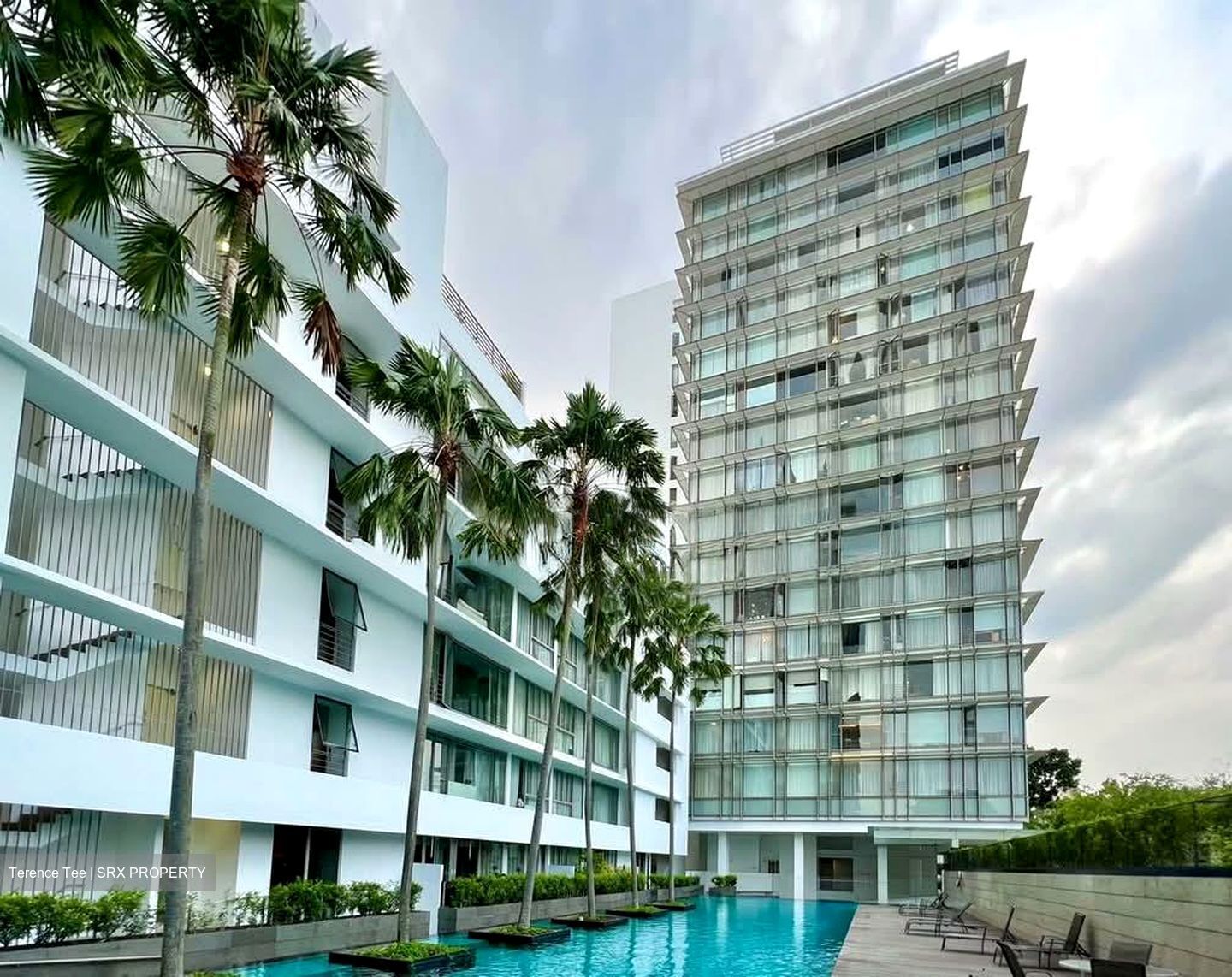 The Trumps (D14), Condominium #590404031